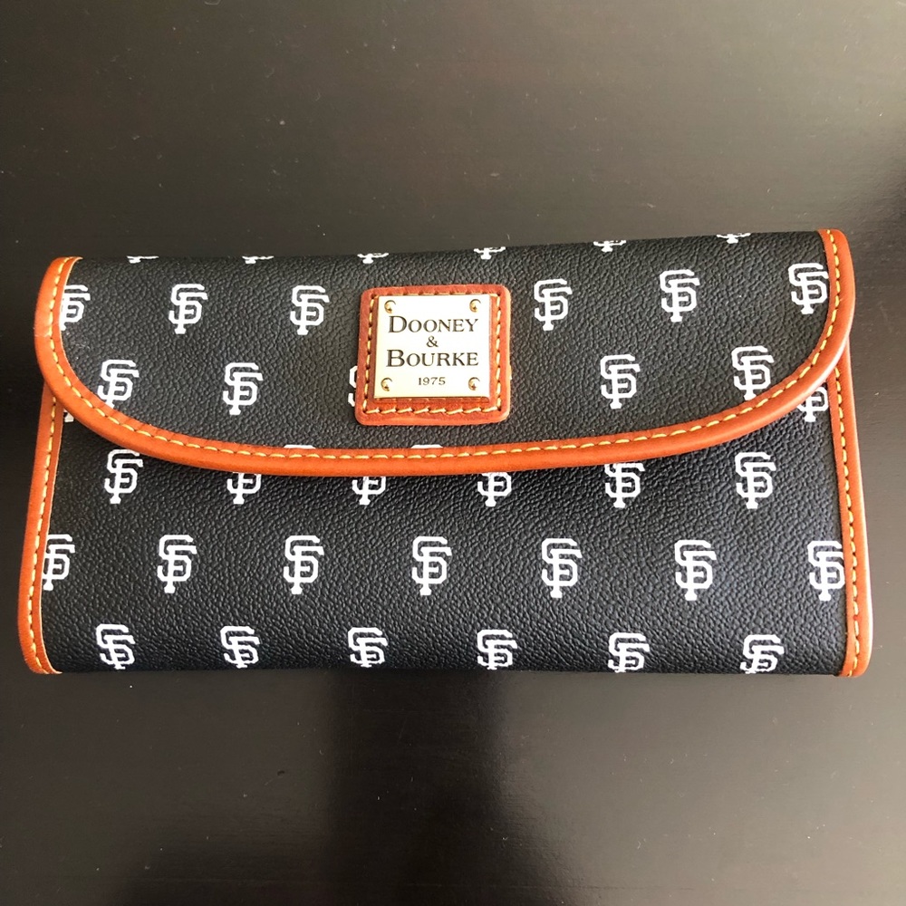 Dooney & Bourke SF Giants wallet NWT